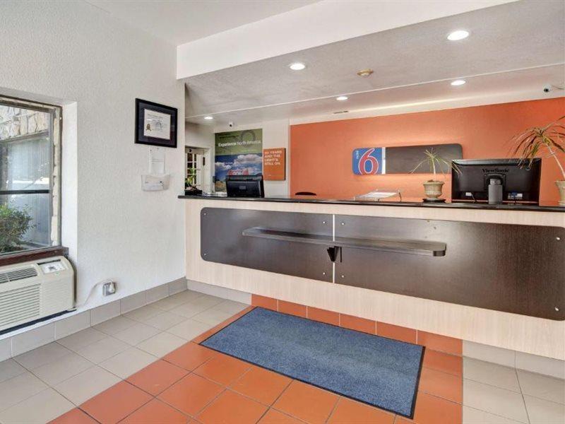 Motel 6-Dallas, Tx - Forest Lane المظهر الخارجي الصورة