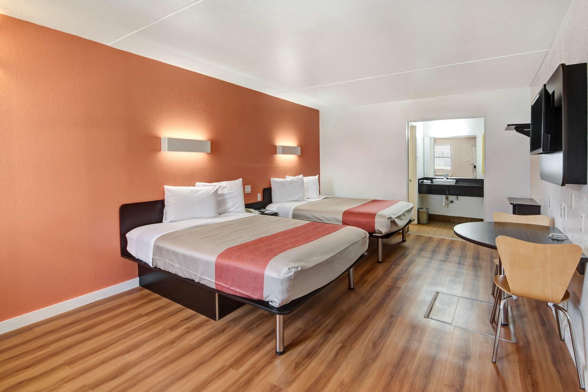 Motel 6-Dallas, Tx - Forest Lane المظهر الخارجي الصورة