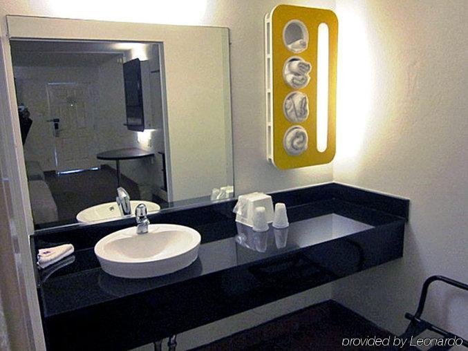 Motel 6-Dallas, Tx - Forest Lane الغرفة الصورة